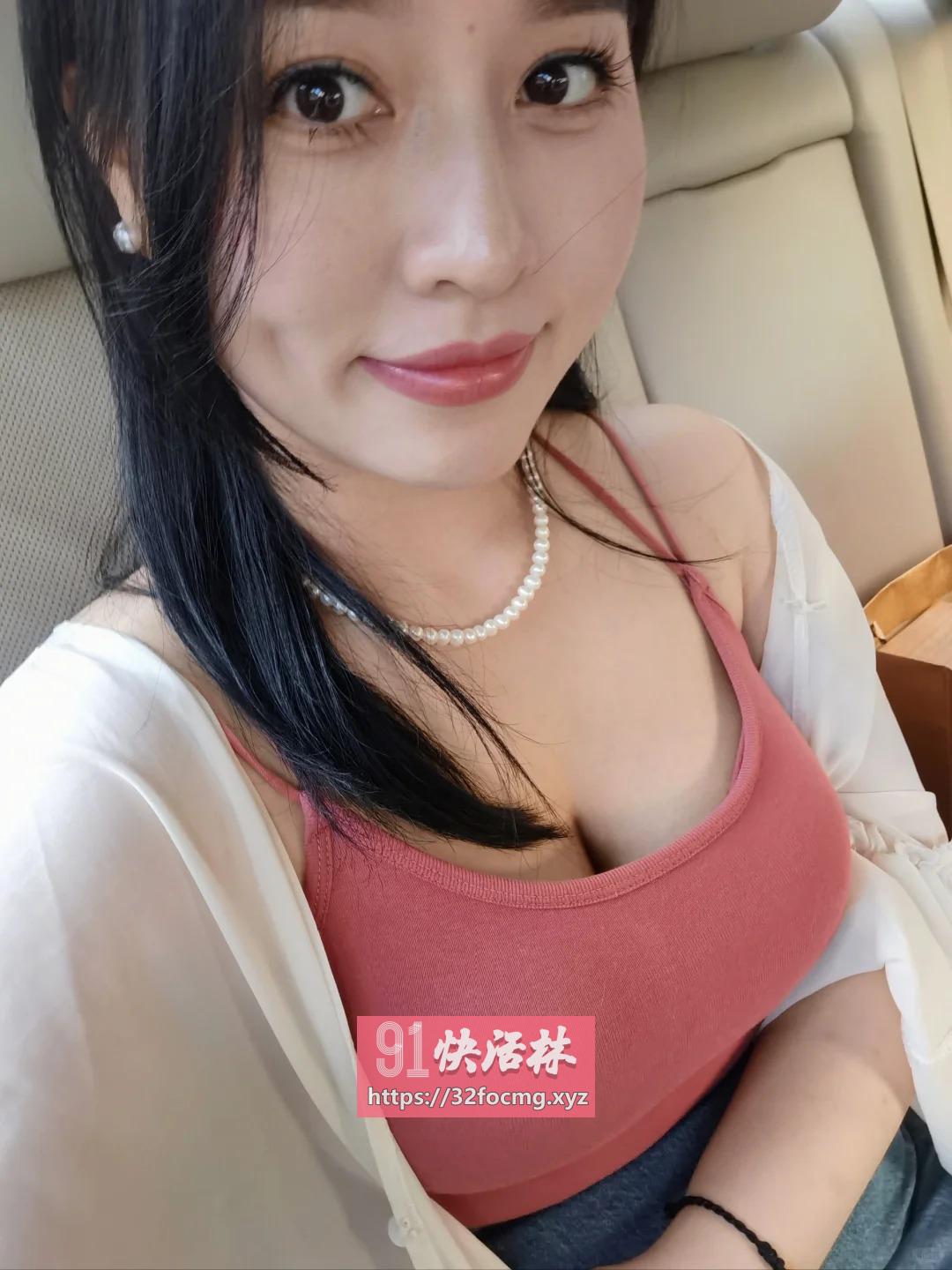 骚味十足的大奶尤物