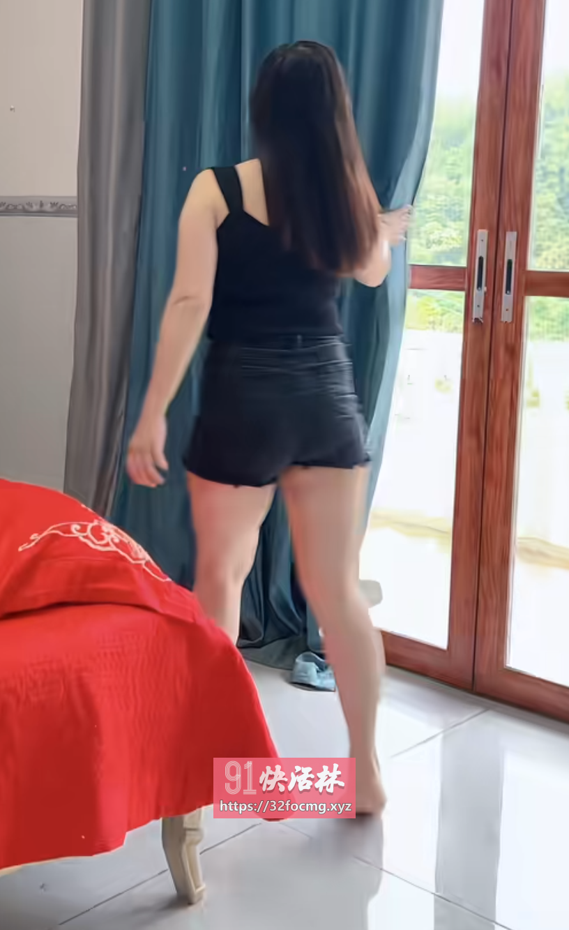 肤白貌美骚货
