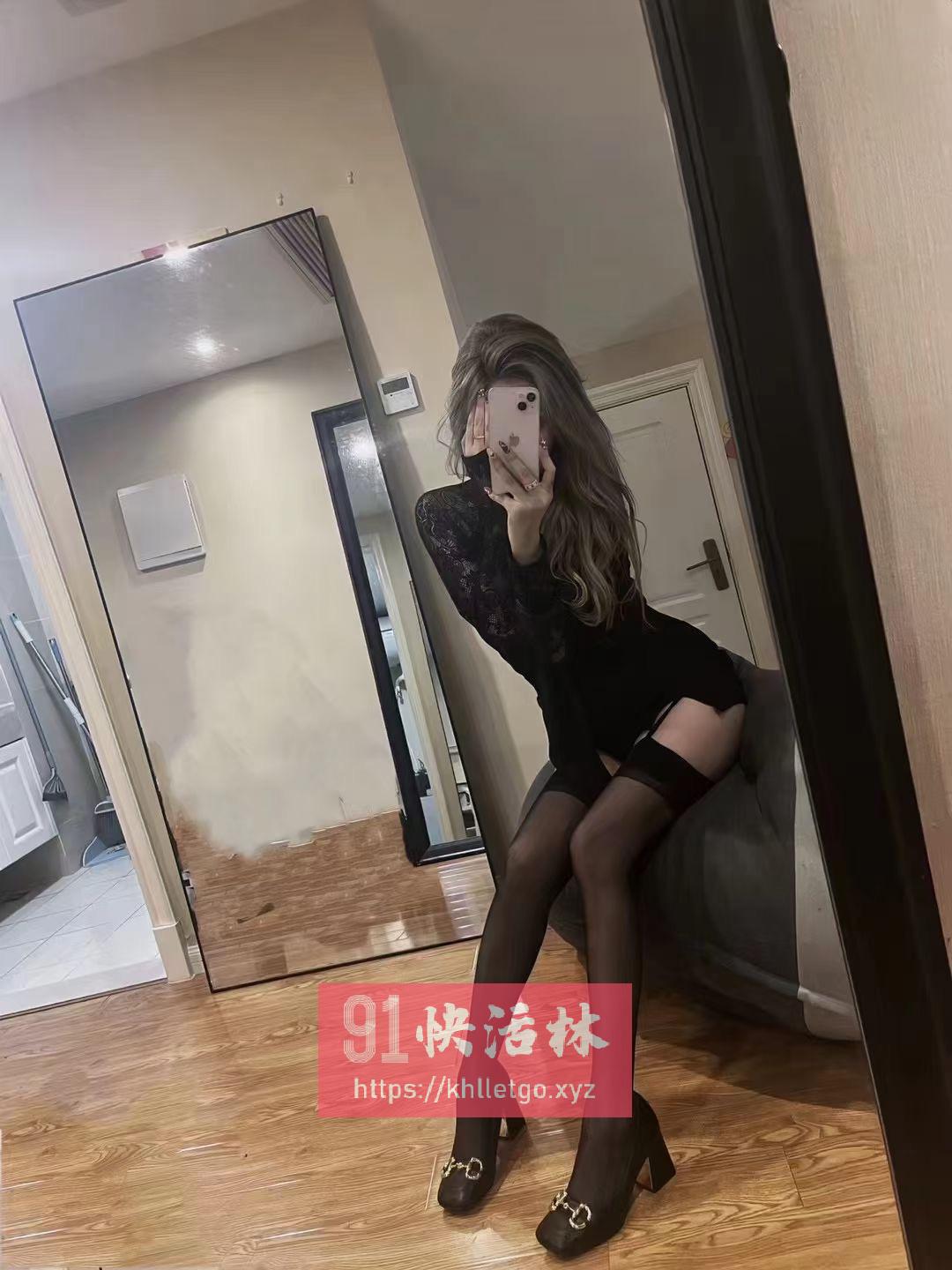 极品女神很骚很听话