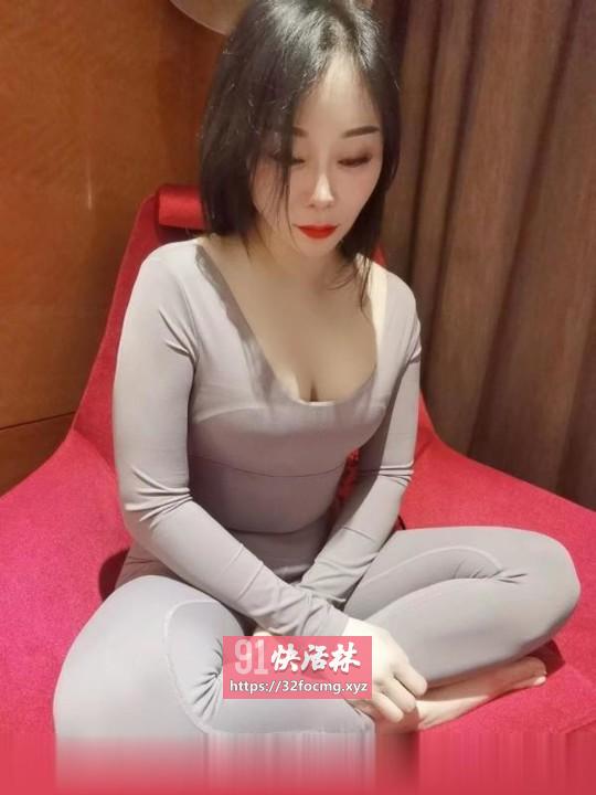 午夜寻花性感妹子