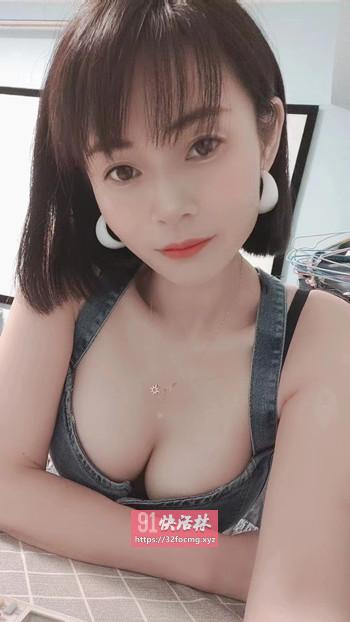 叫声甜美风骚嫩妹