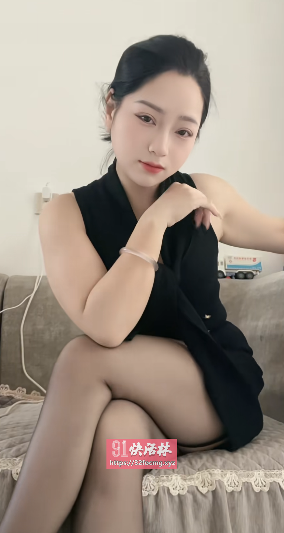 西青白嫩骚妹超紧水多