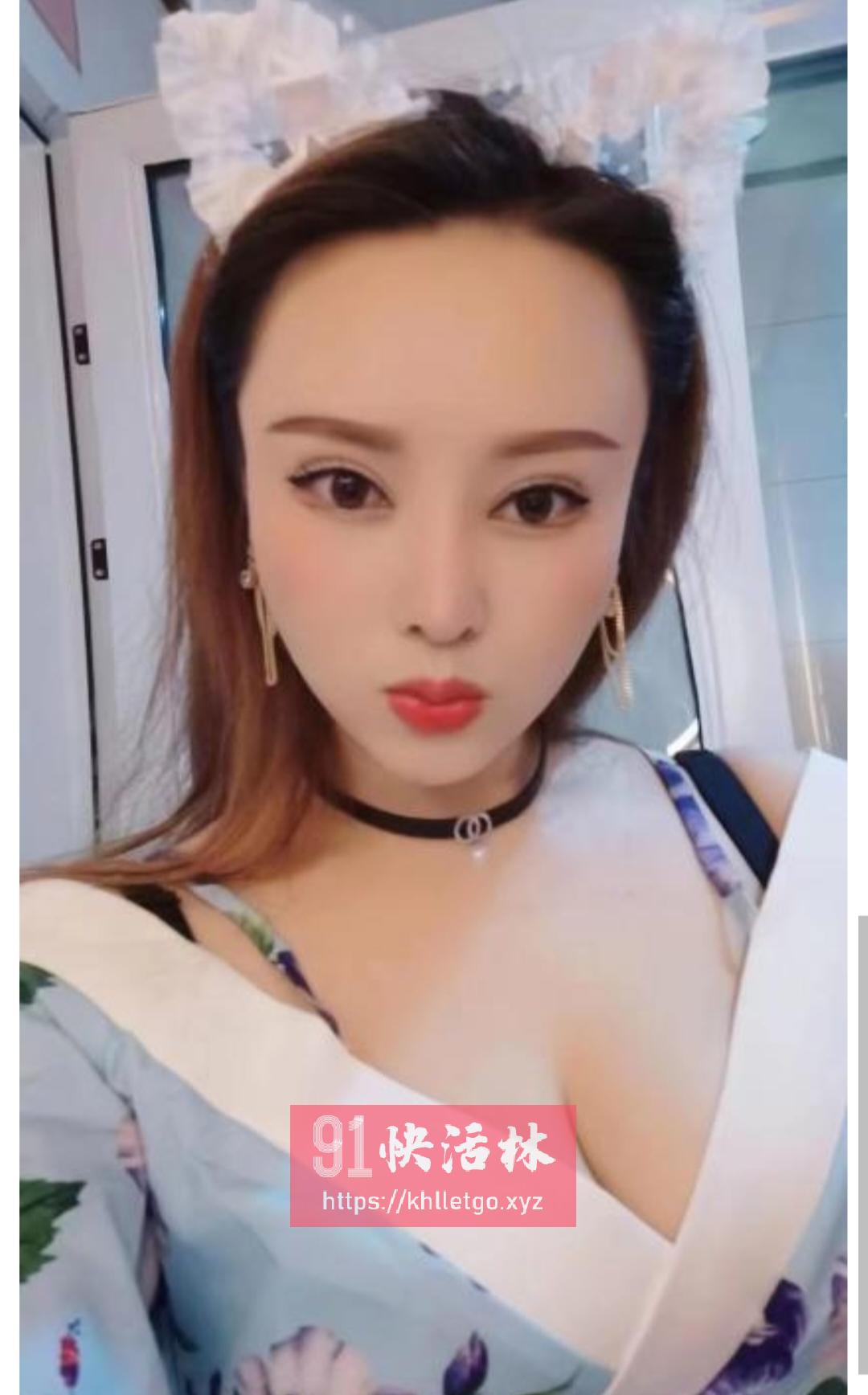 欢乐谷服务系少妇