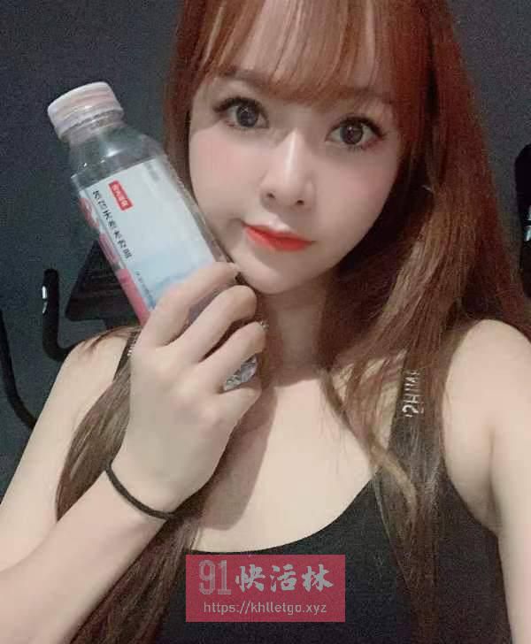 天河清纯颜值小姐姐