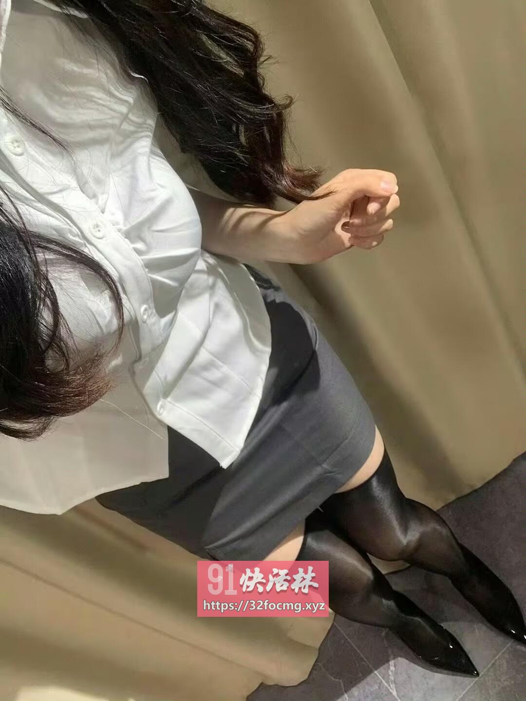 倩倩骚逼紧会爱爱服务好会勾引