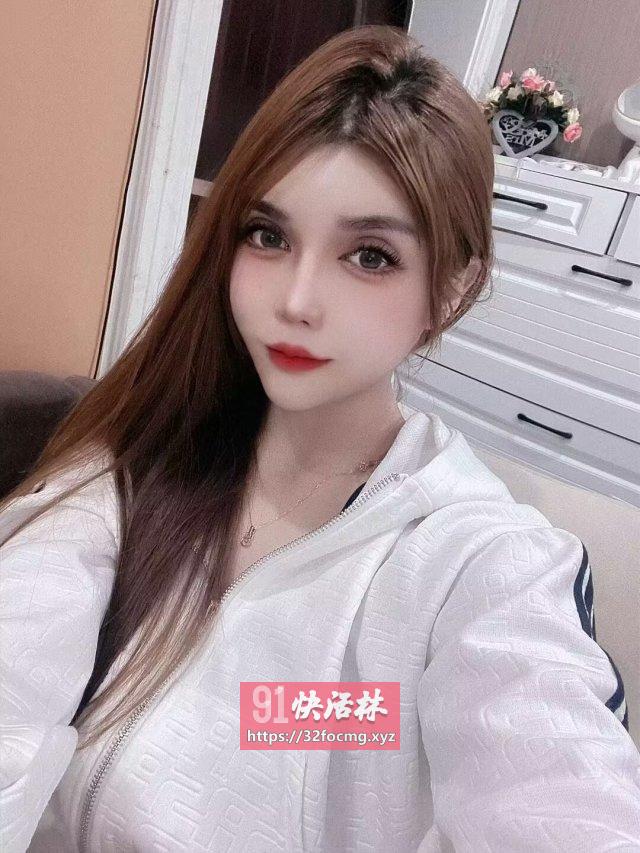 南湖老师粉嫩多汁