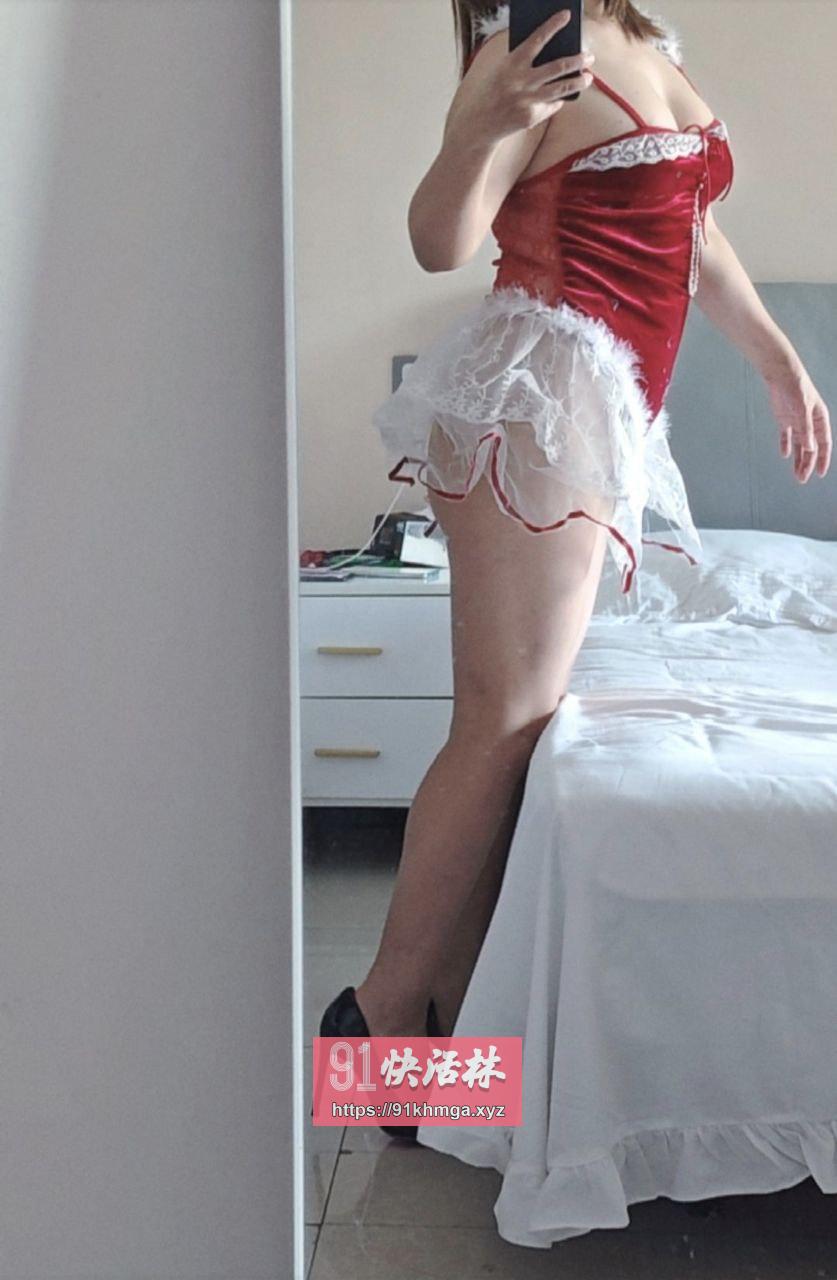 纯欲大胸妹三点粉态度好很温顺