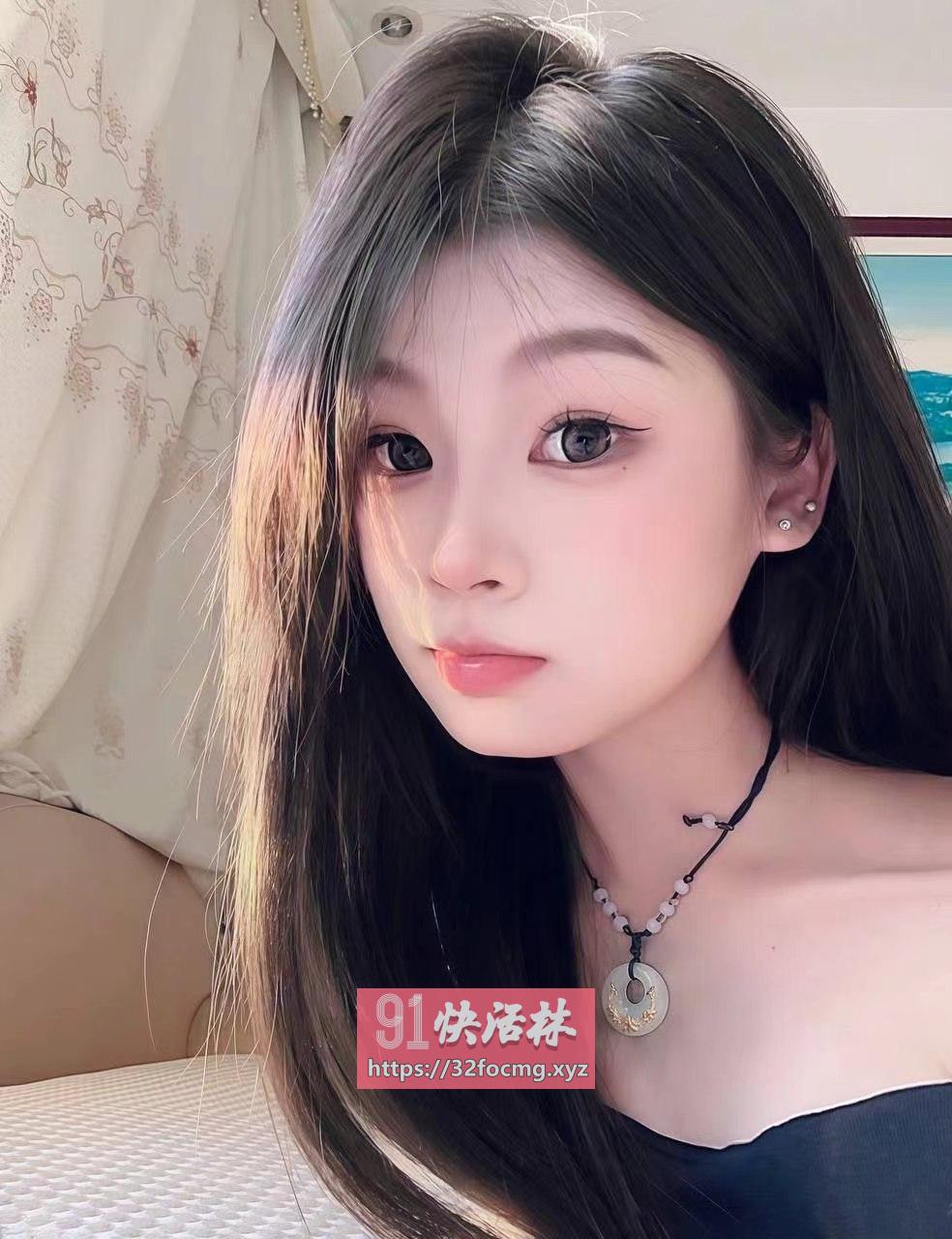 白云可蛇纹嫩妹