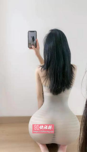 肤白妩媚骚妇