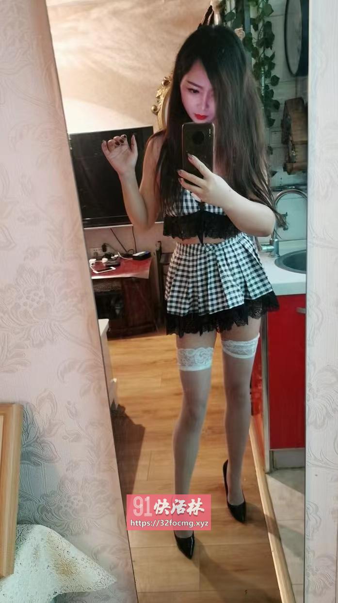 可爱小妞很性感