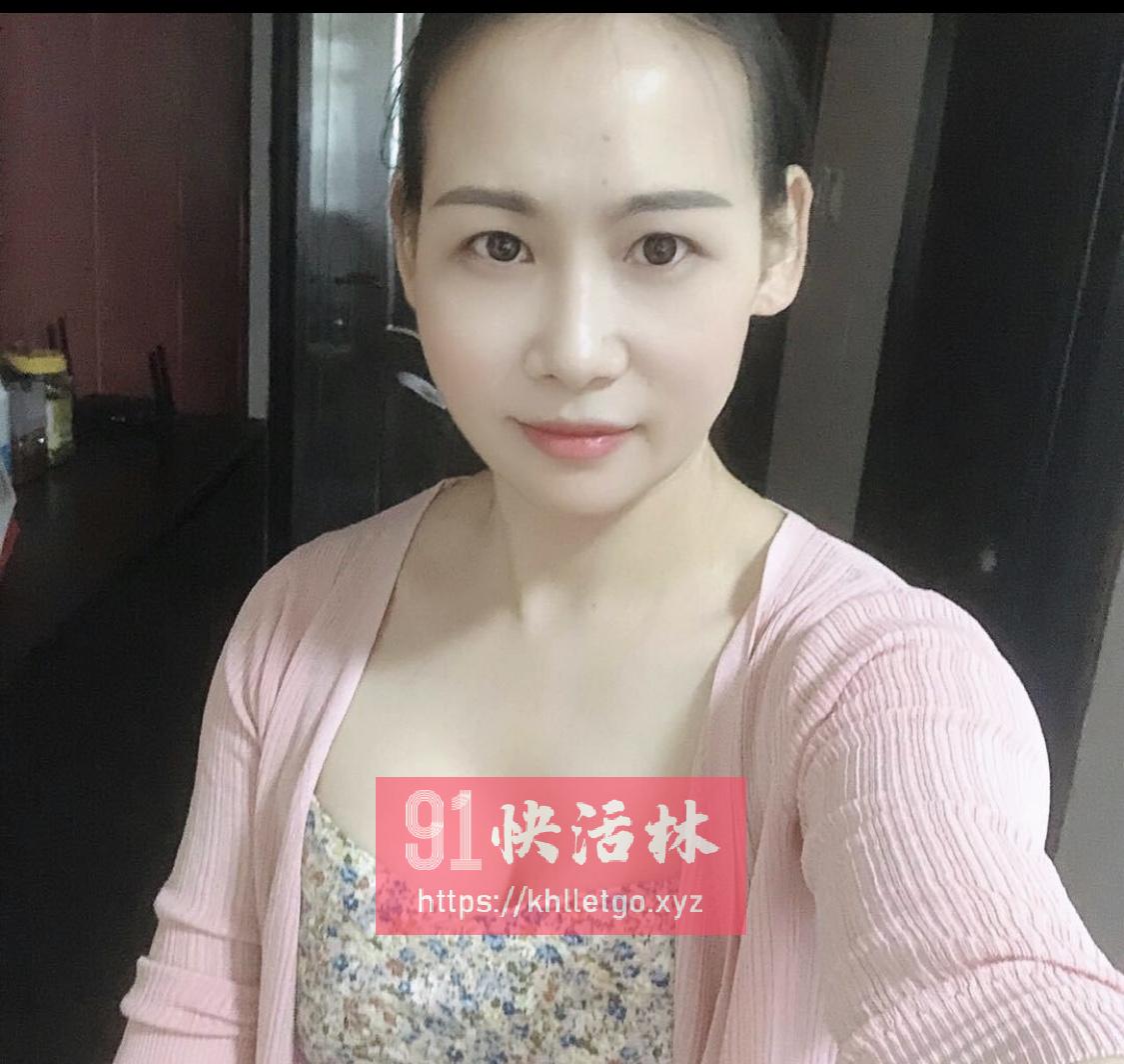 罗湖东门长腿丝袜少妇