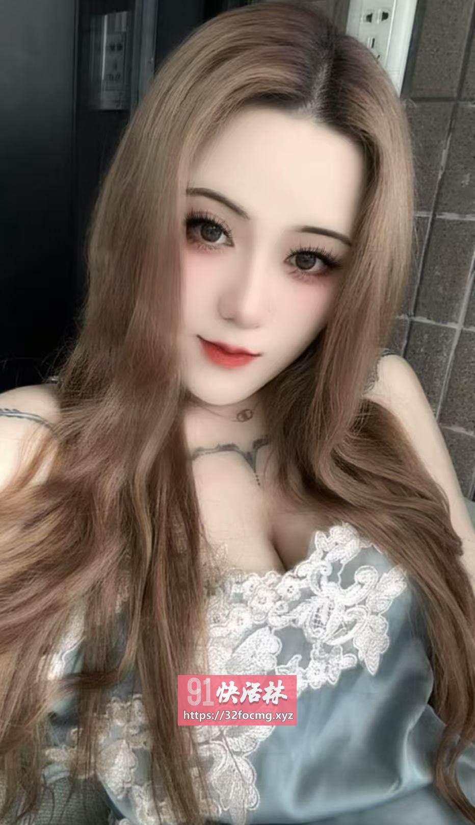 大胸美女奶头粉嫩口活一流服务一流