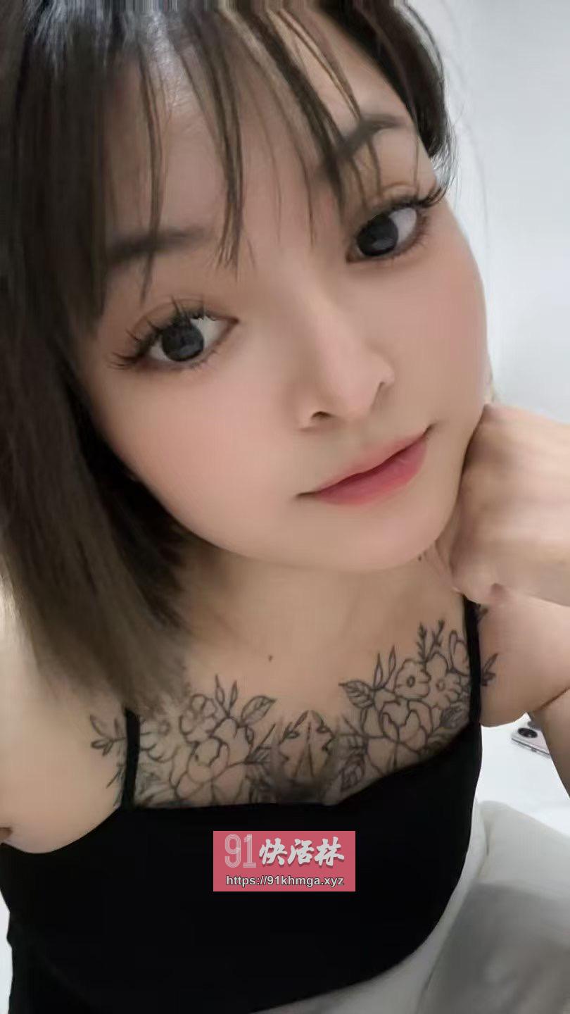 00后兼职主播乐乐