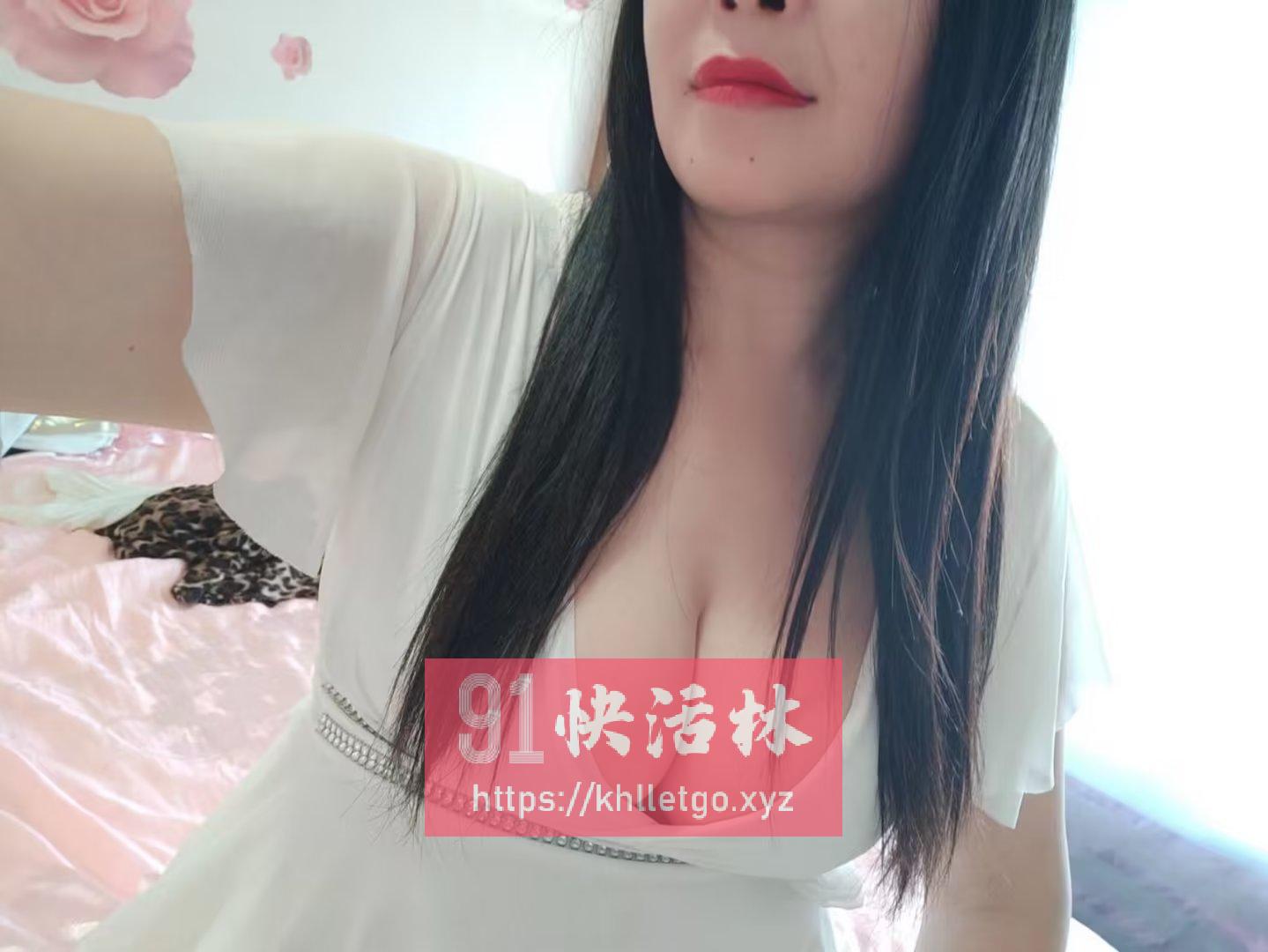 大奶泄火少妇