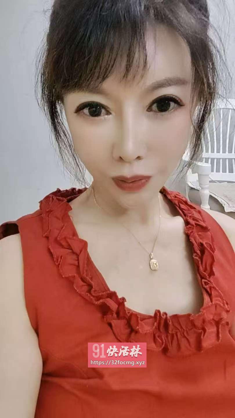 兼职温柔女人味的小姐姐