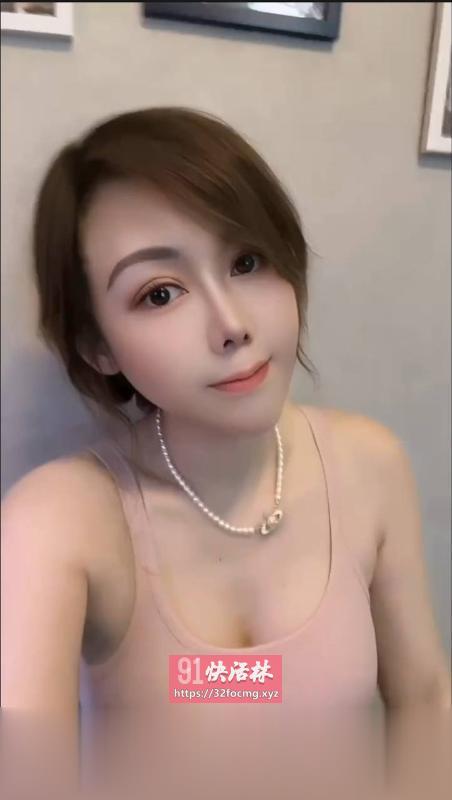 莲池一字马倒立熟女