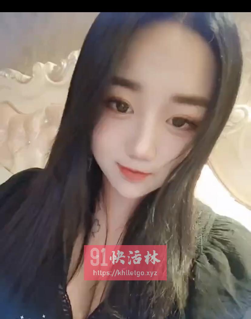 万达01年小胖妹