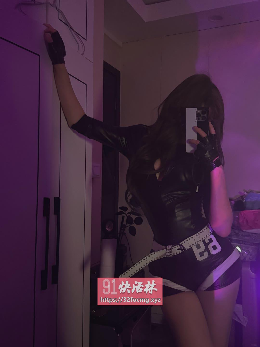 抱操制服小骚逼