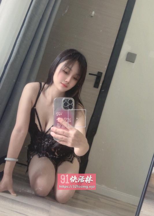 丰满水多小骚妹