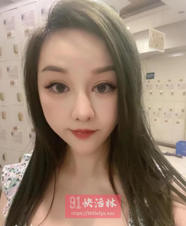 性感大胸小妹