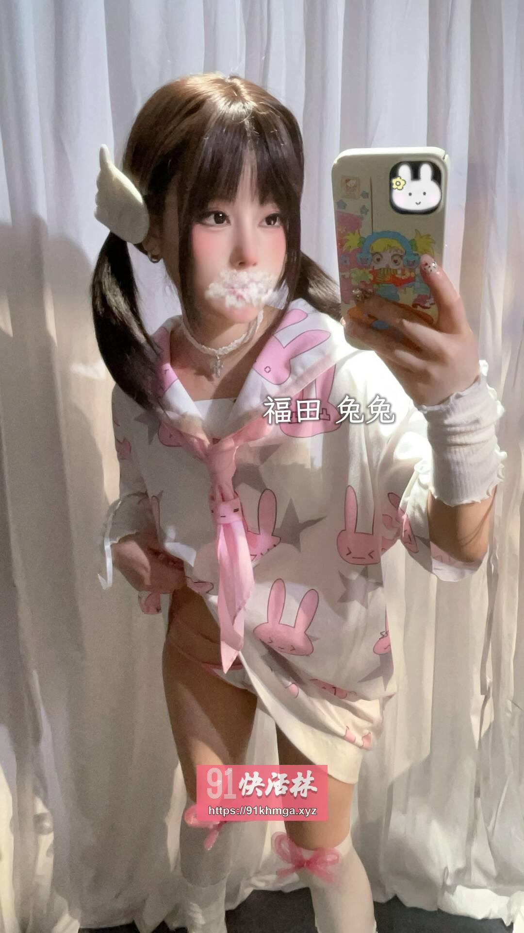 福田双马尾嫩妹