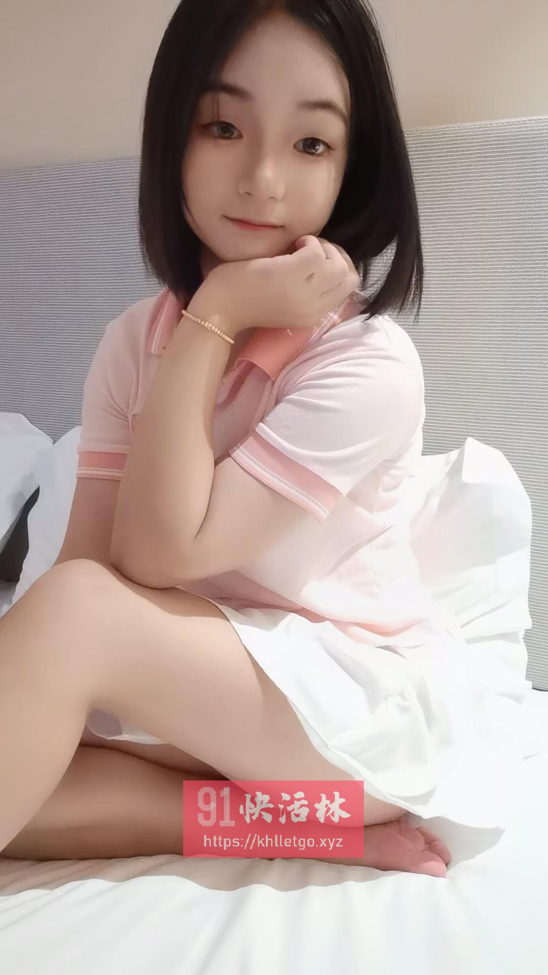 萝莉周周