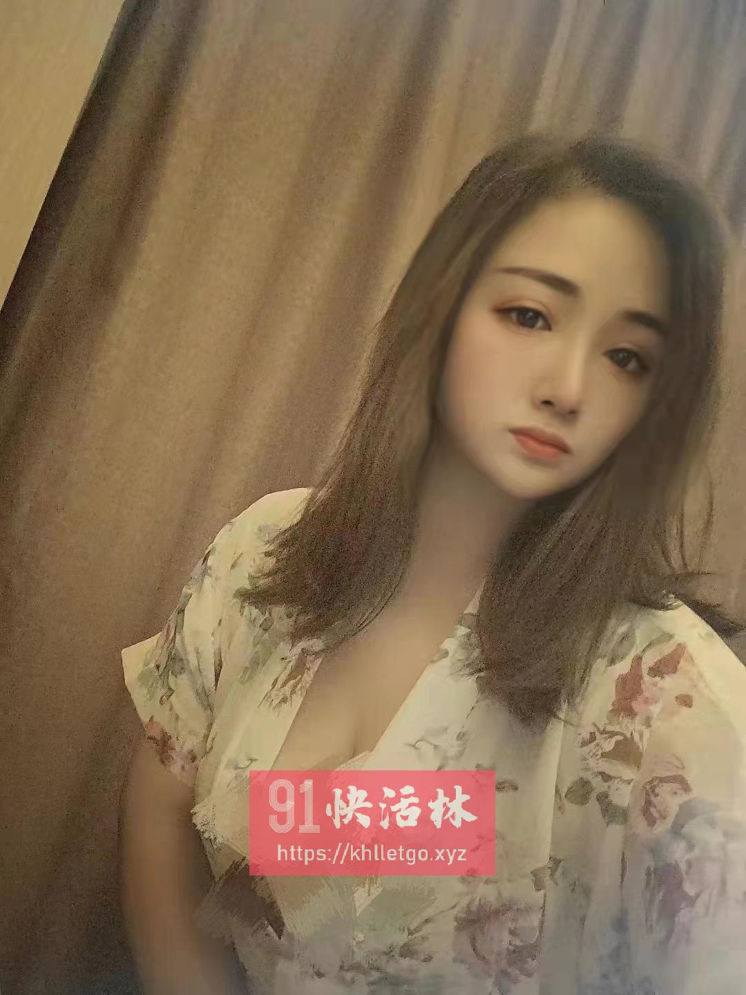 白云甜甜 巨乳妹