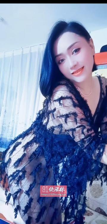 大屁股风骚熟女