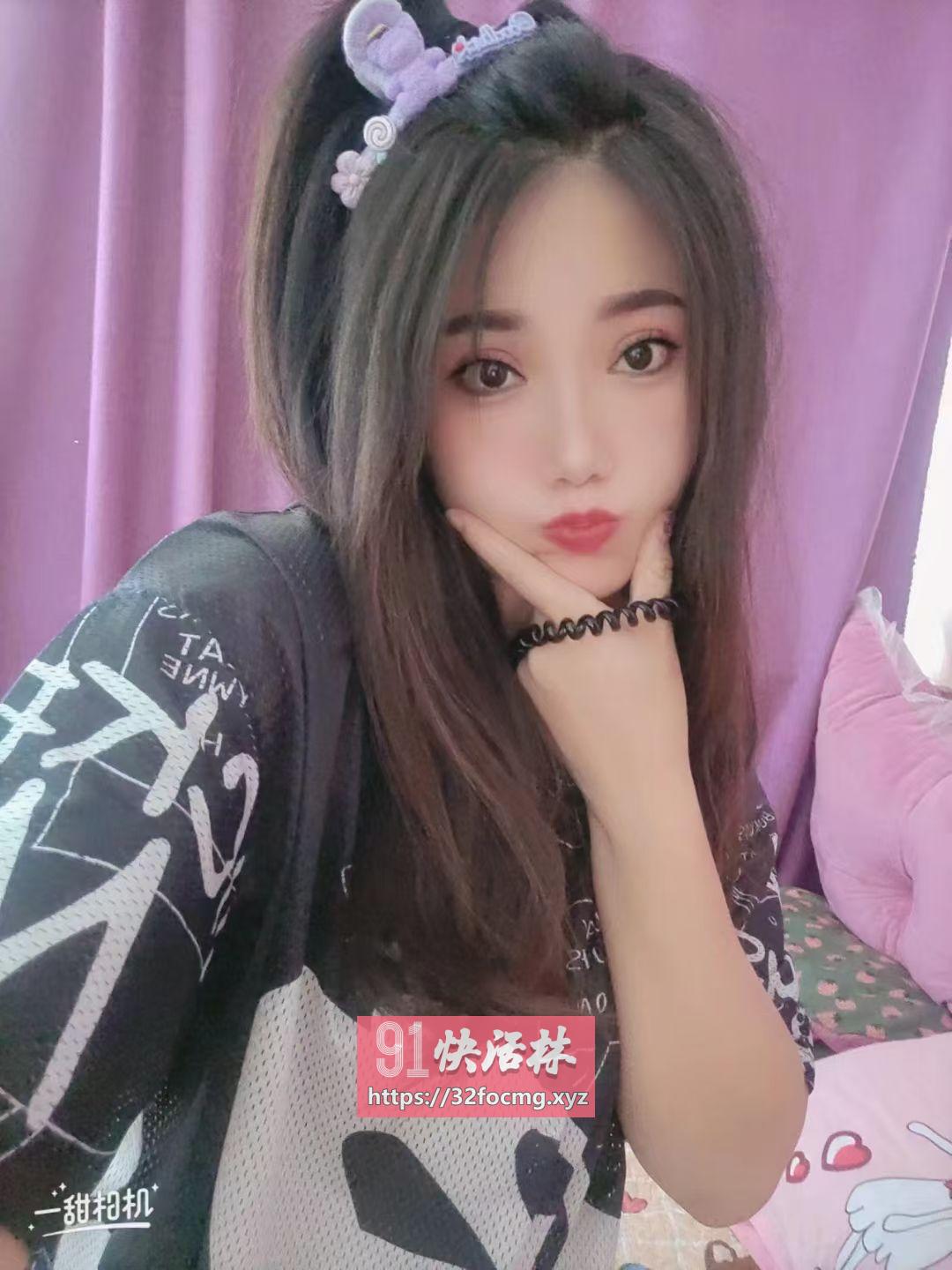 八分场的小骚货