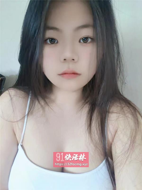 易高潮白虎骚货妹子 水很多