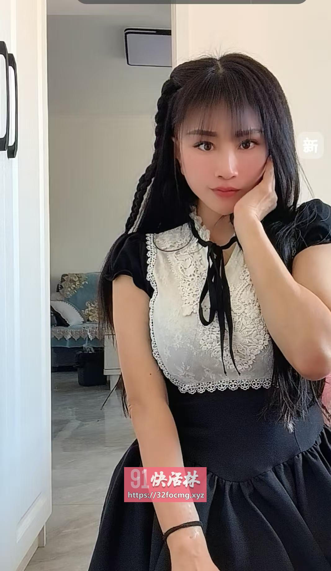 呼市大胸少妇懂男人