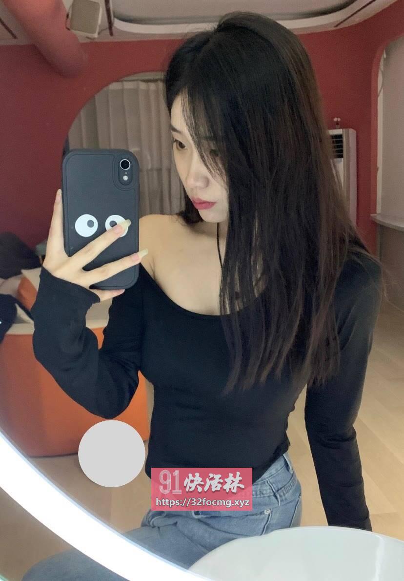黑丝风骚熟女