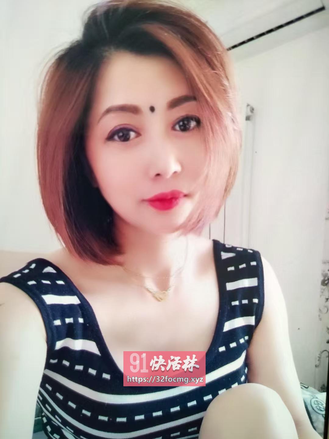 爆射朝阳黑丝美少妇