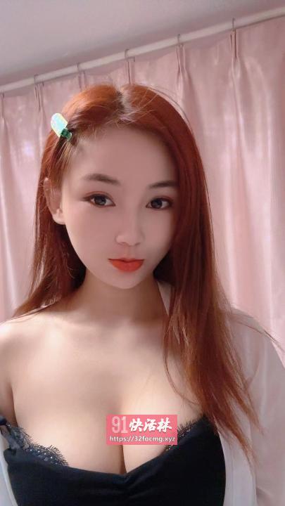 高挑纯欲水嫩骚妹
