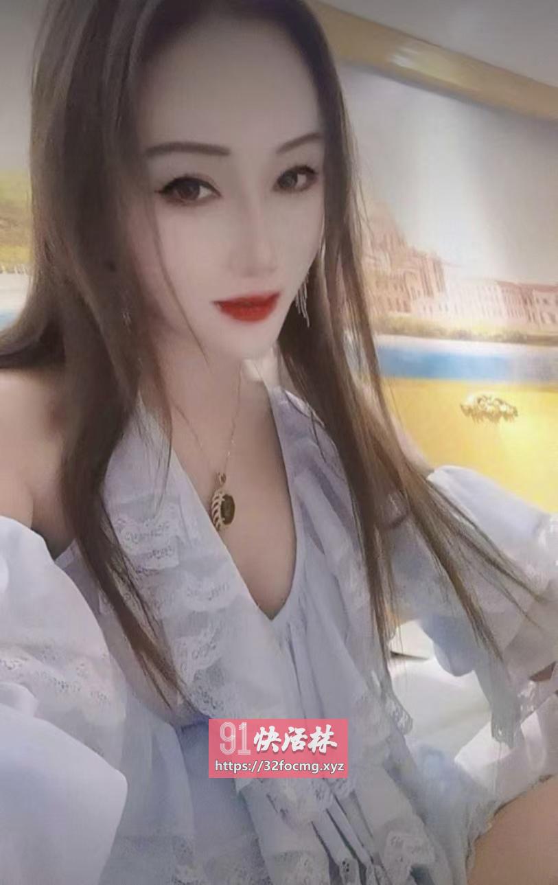 新人倩倩多汁吹萧舒服