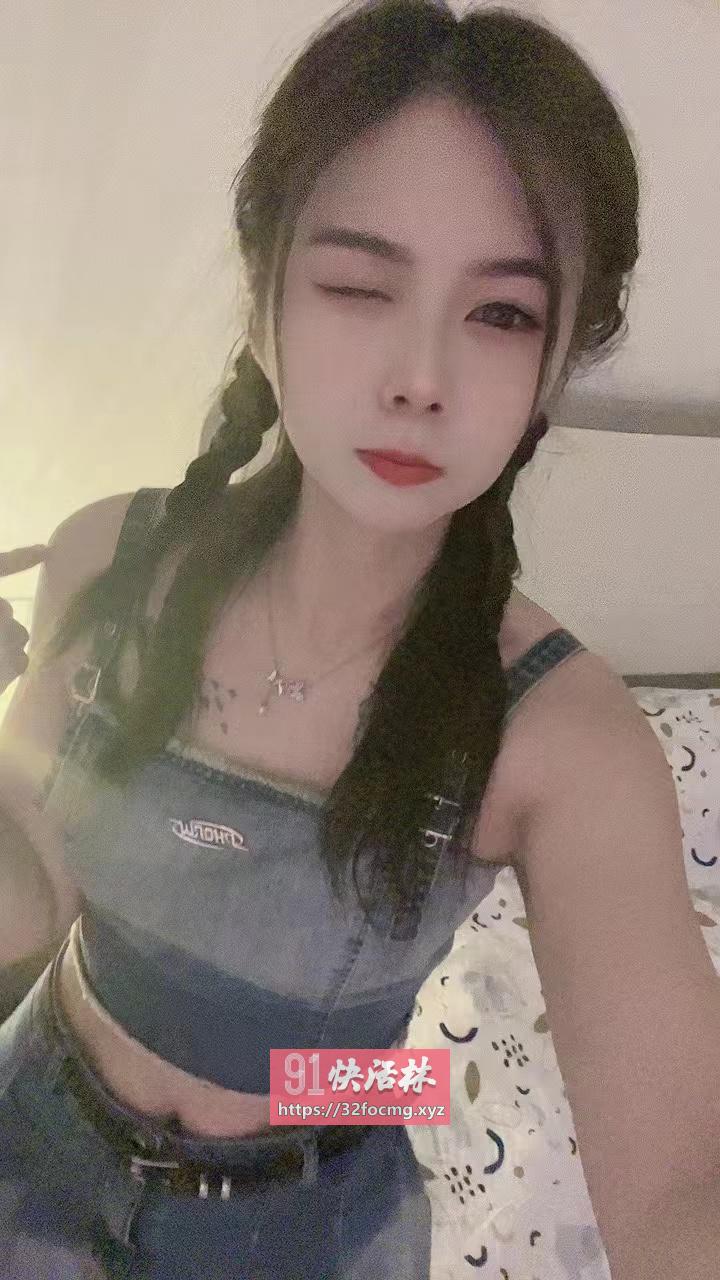 大腿苗条身材00后新人小妖精