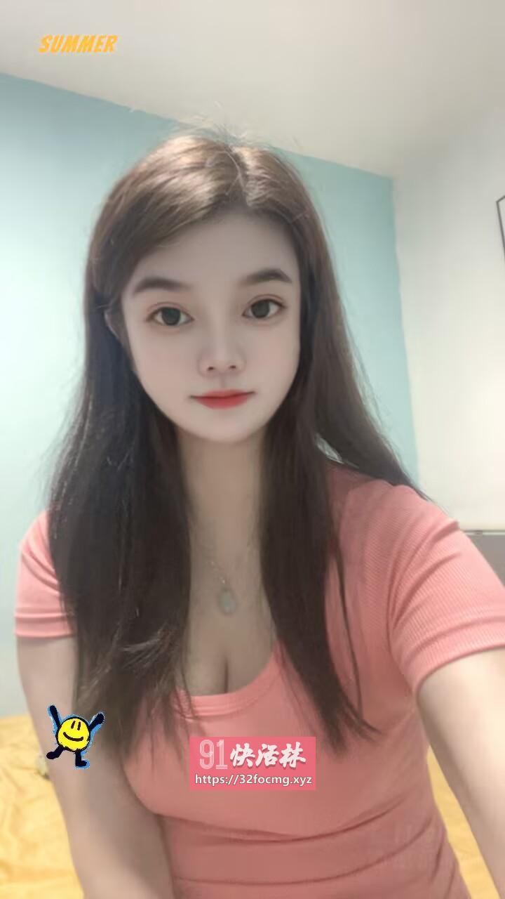 大新地铁体贴少妇
