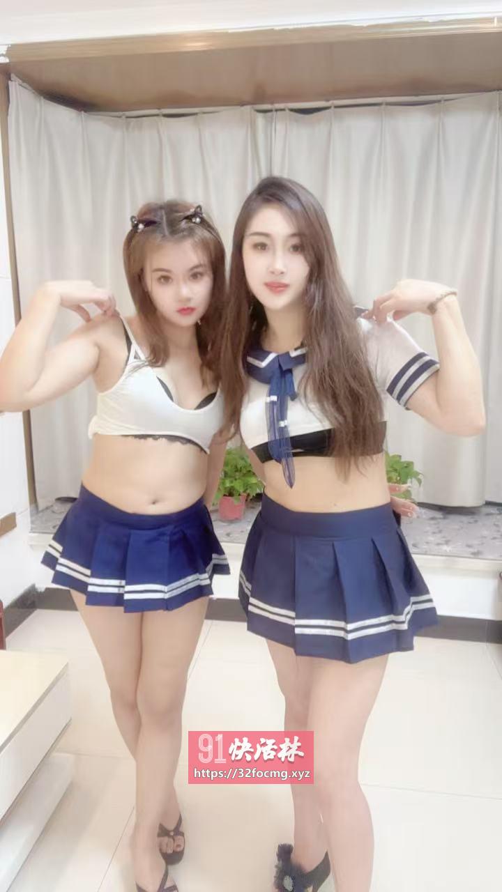 骚姐妹双飞体验