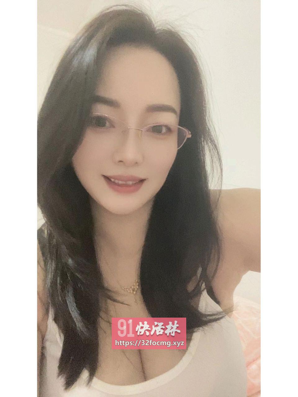 眼镜妹小公主