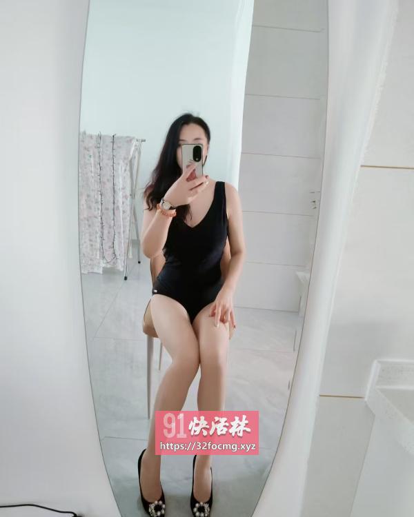 金州白嫩御姐婷儿