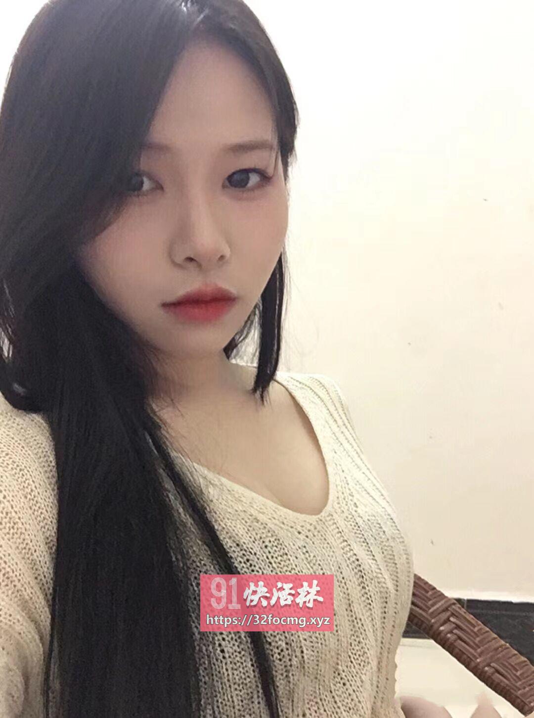 龙岗白嫩苗条欲女