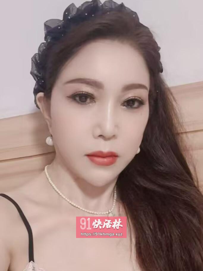 未央性价比体白御姐