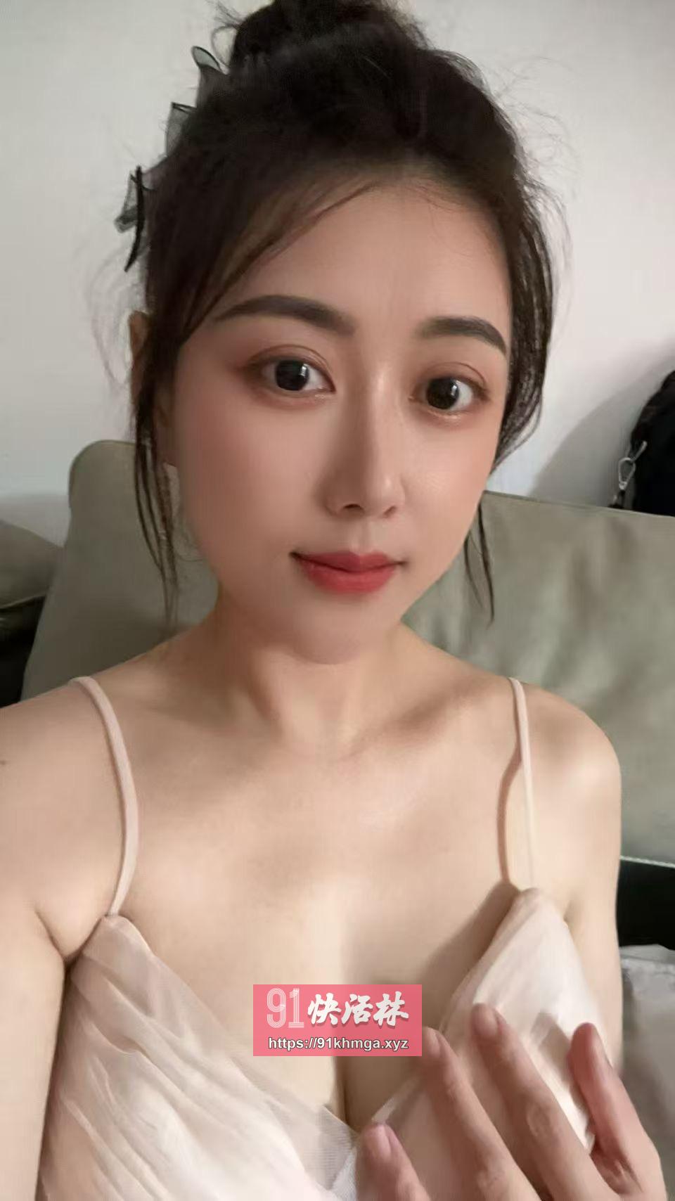 服务系女王风范