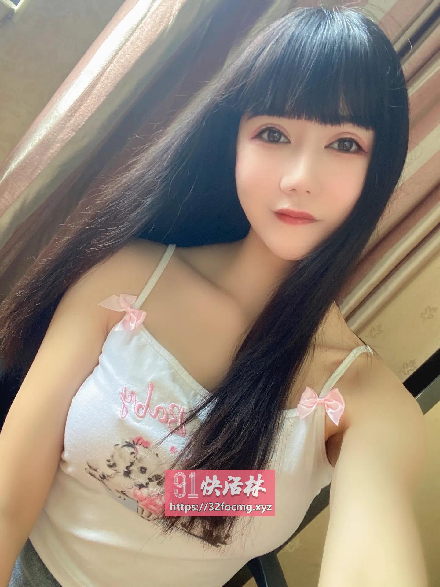 甜美风骚货妹妹