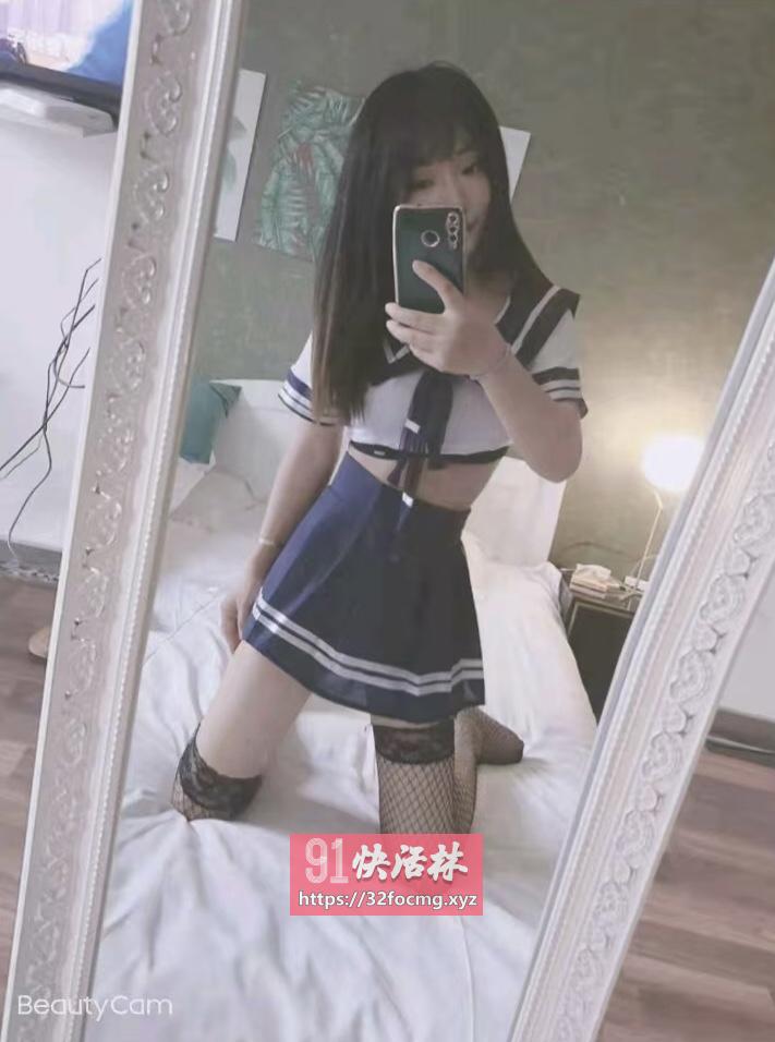 一个不错的小妞