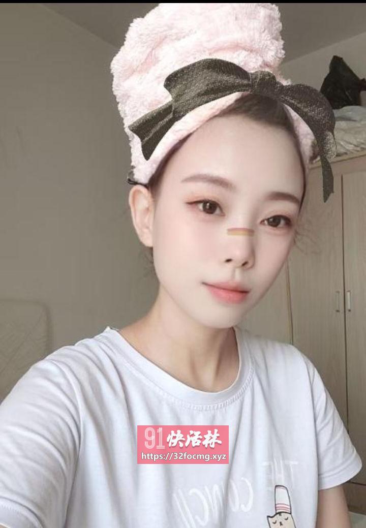 清纯小妹服务贴心