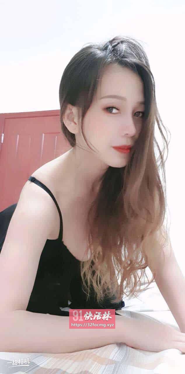 冷艳女长腿大胸可三通