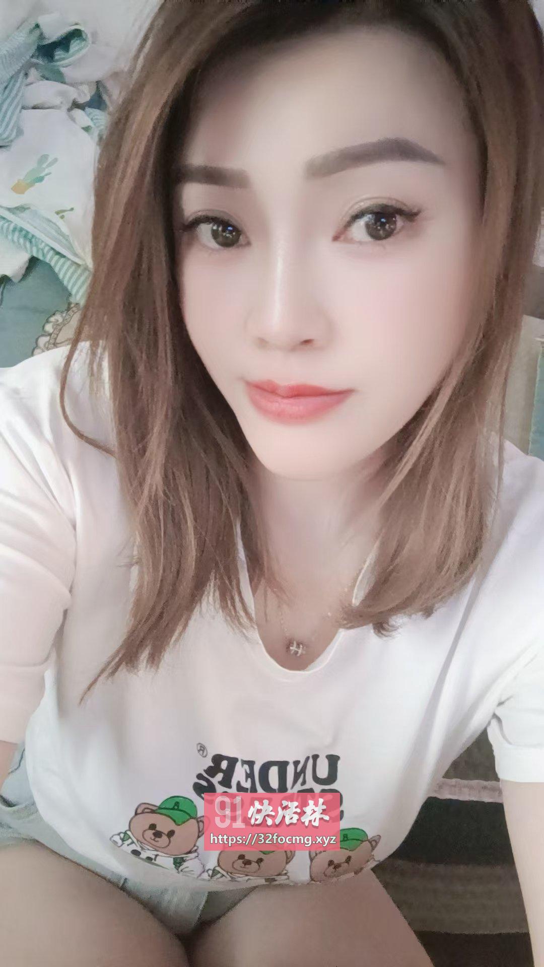小骚货水嫩穴紧