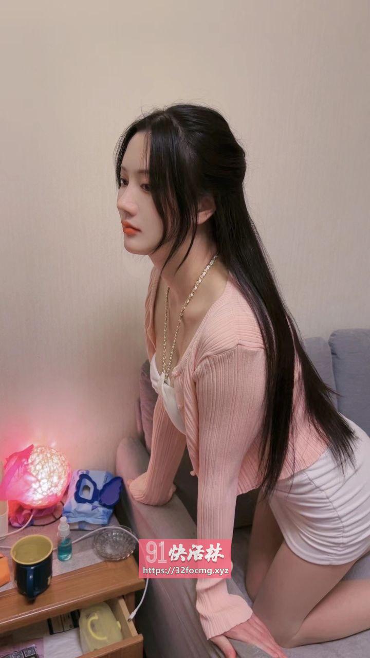 长相气质绝对极品的小天使