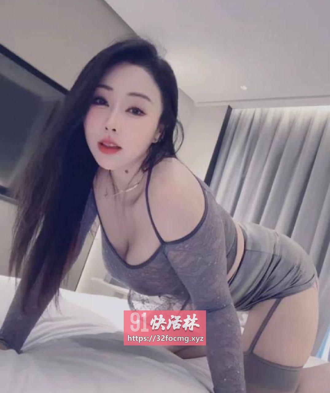 宝安巨乳性感尤物